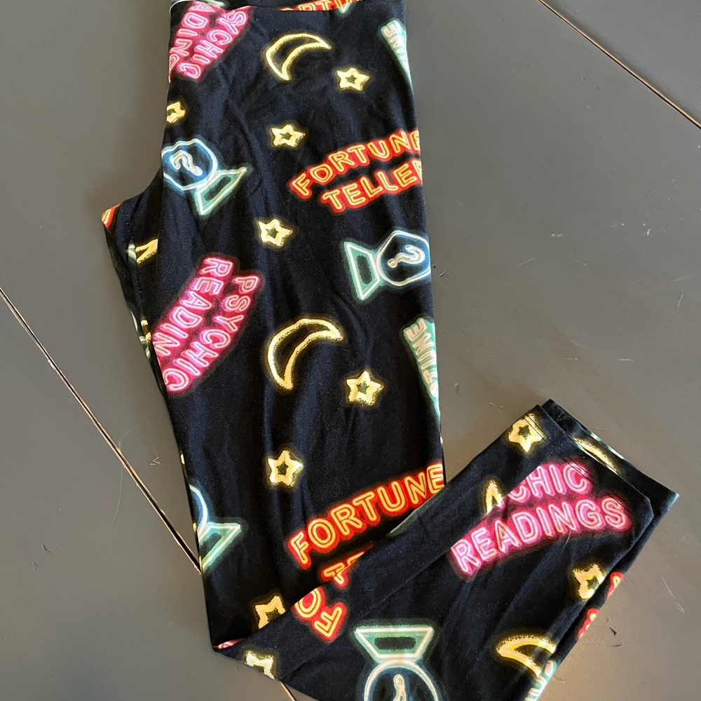 Lularoe Fortune Teller Leggings